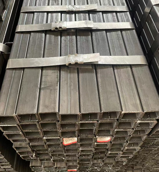 葫芦岛工业用梯子 镀锌管焊接梯子 铁梯子方管梯